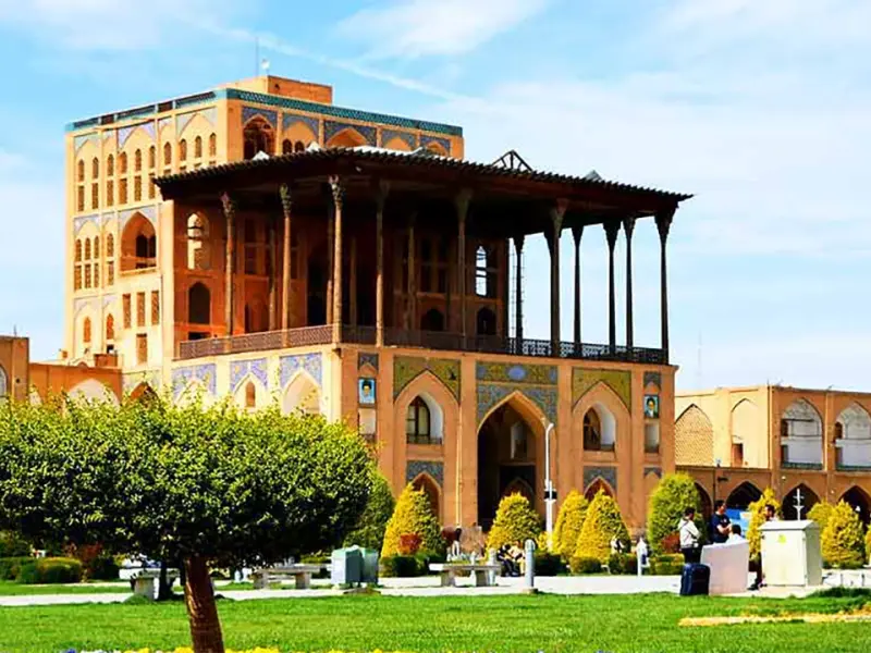 کاخ عالی‌قاپو - تصویر 6