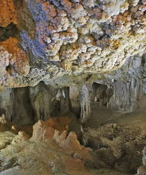 غار زرین، زنجان