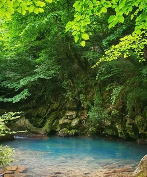 غار آبی دیورش، گیلان