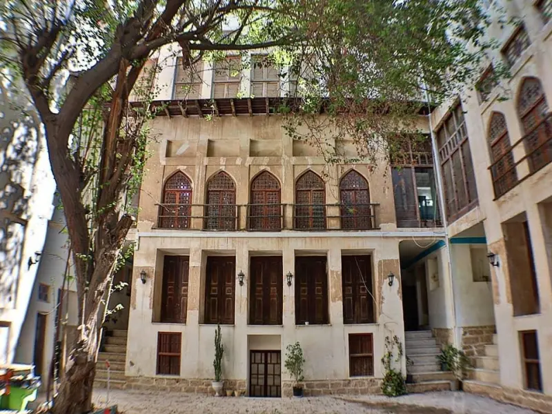 عمارت دهدشتی
