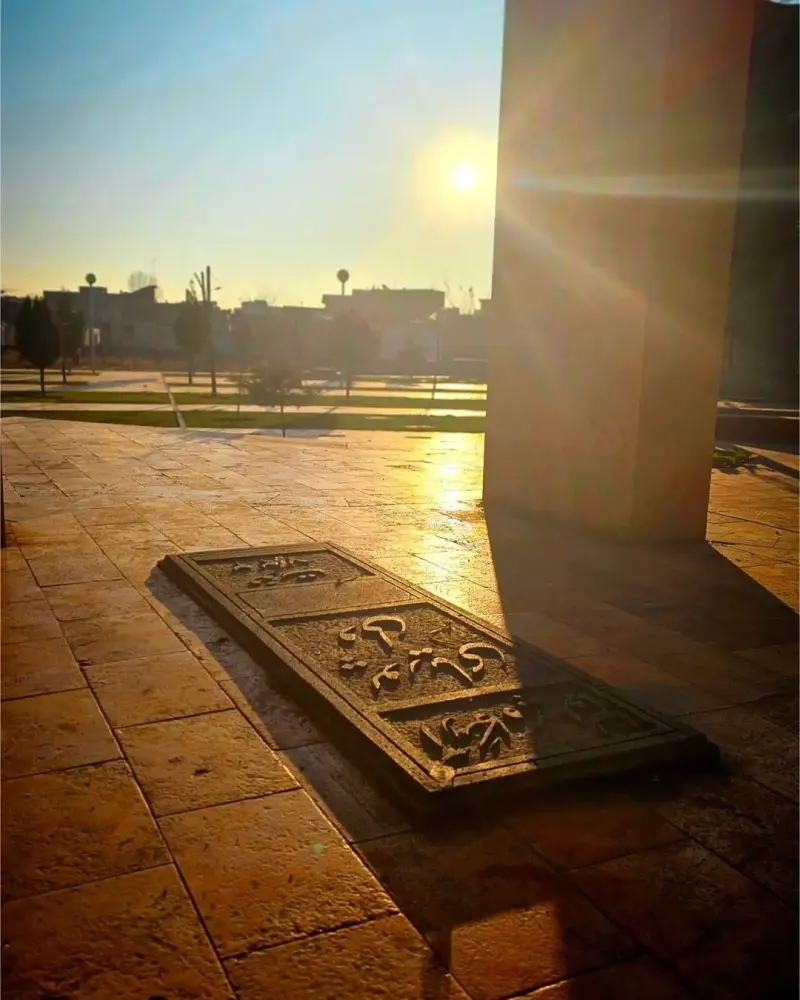 آرامگاه پوریای ولی - تصویر 2