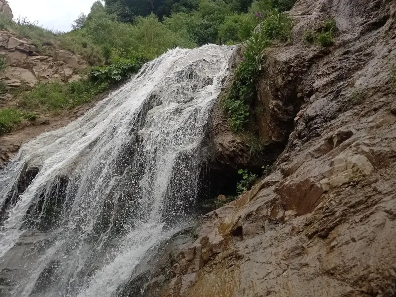 آبشار پیربالا