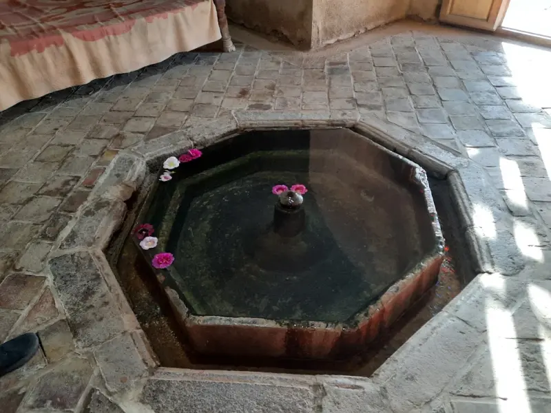 عمارت پیرآباد - تصویر 2