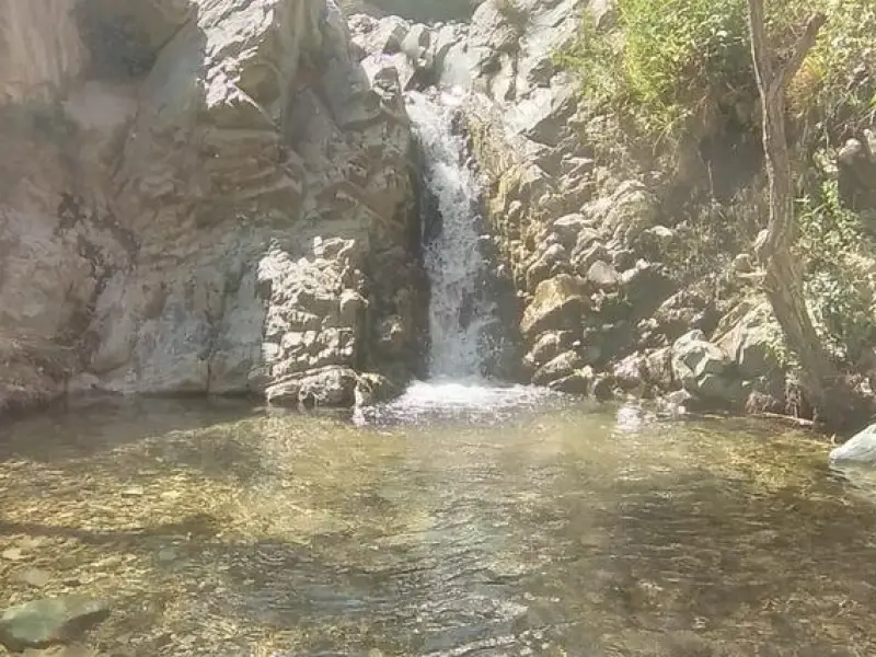 آبشار دره نوسنگ حصارک - تصویر 8