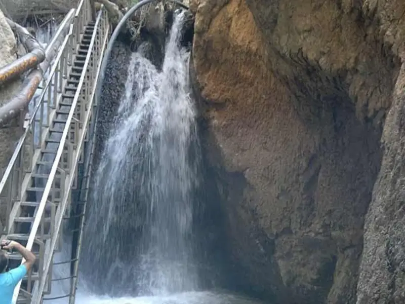 آبشار یاسوج - تصویر 2