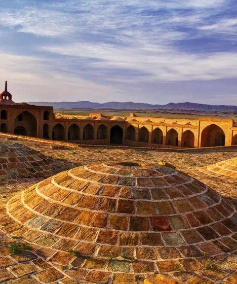 کاروانسرای میاندشت، سمنان