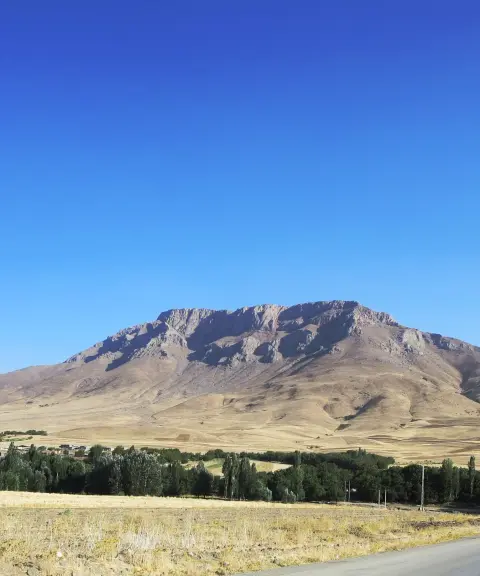 قله خان گرمز، همدان
