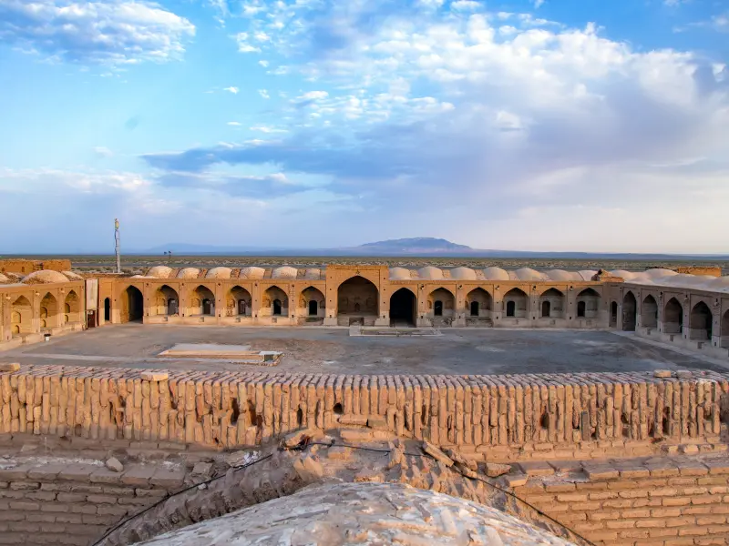 کاروانسرای دیر گچین