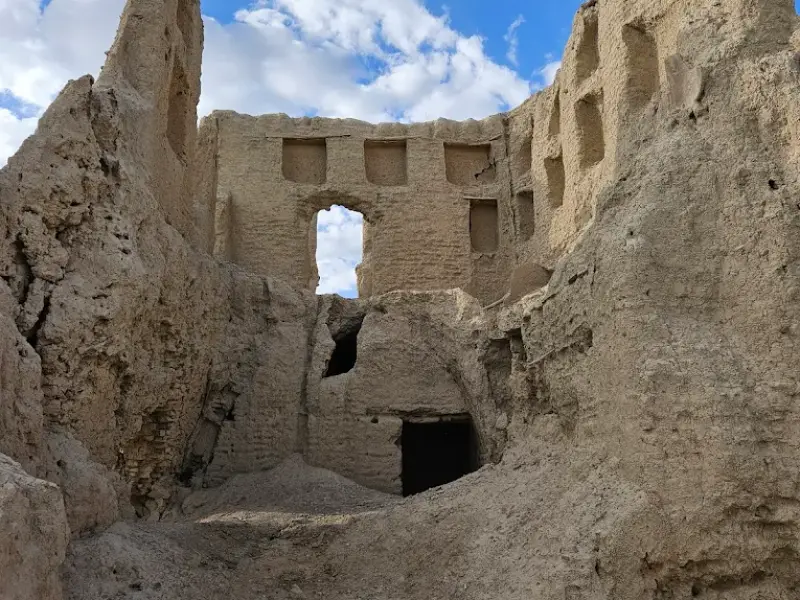 قلعه ایزدخواست - تصویر 20