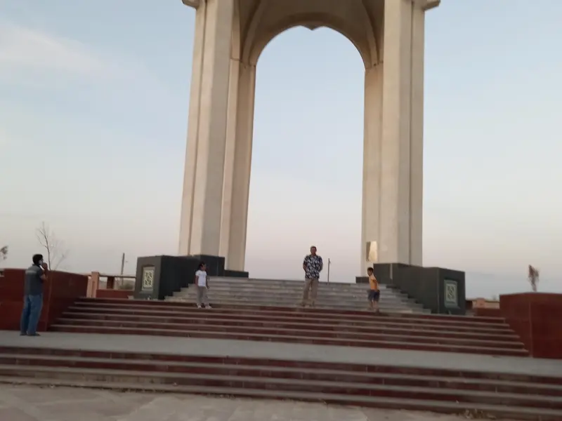آرامگاه مختوم‌قلی فراغی - تصویر 3