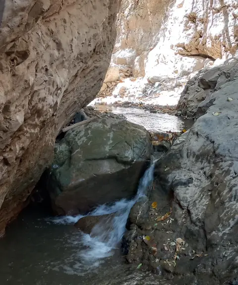 تنگه قاهان، قم
