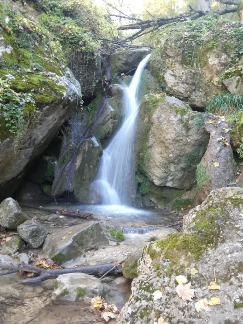 آبشار پشمکی - تصویر 1