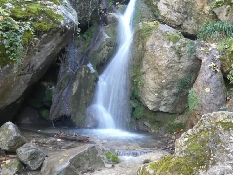 آبشار پشمکی - تصویر 1