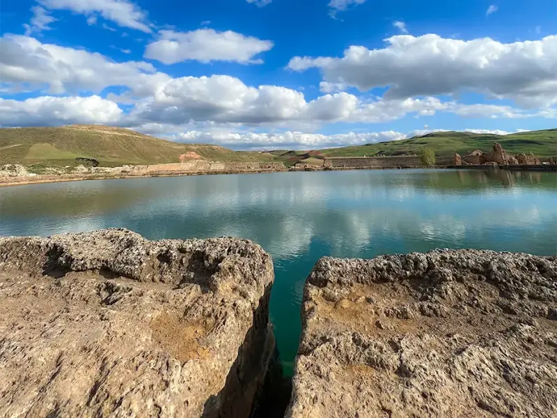 دریاچه تخت سلیمان - تصویر 13