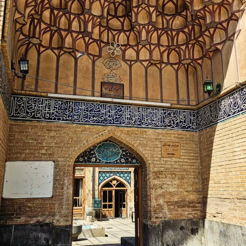 مسجد سرخی - تصویر 4