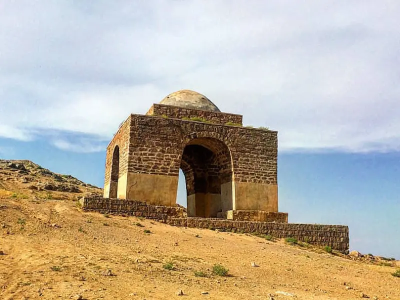 آتشکده نیاسر - تصویر 2