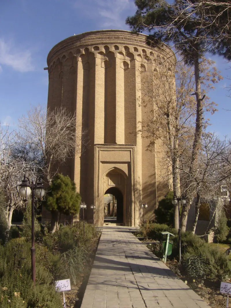 برج طغرل - تصویر 6