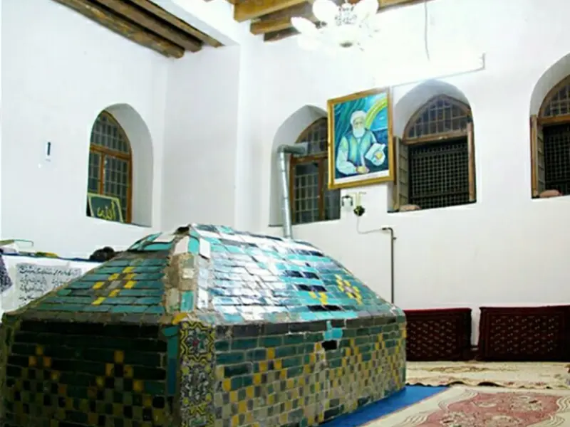آرامگاه زاهد گیلانی - تصویر 1