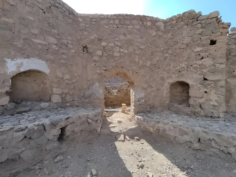 کاروانسرای سنگی انجیره - تصویر 3