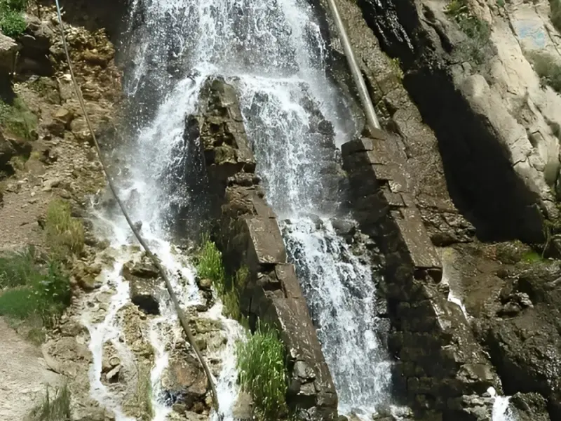 آبشار قلعه دختر