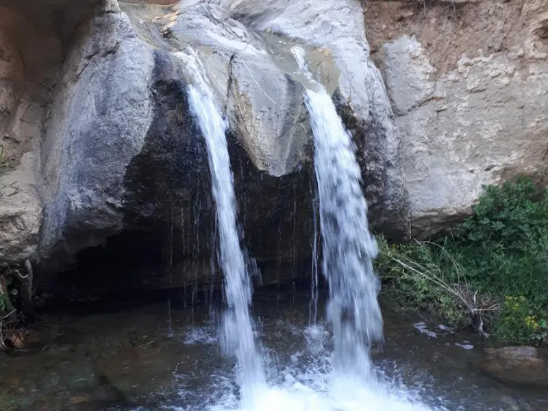 آبشار آغشت - تصویر 3
