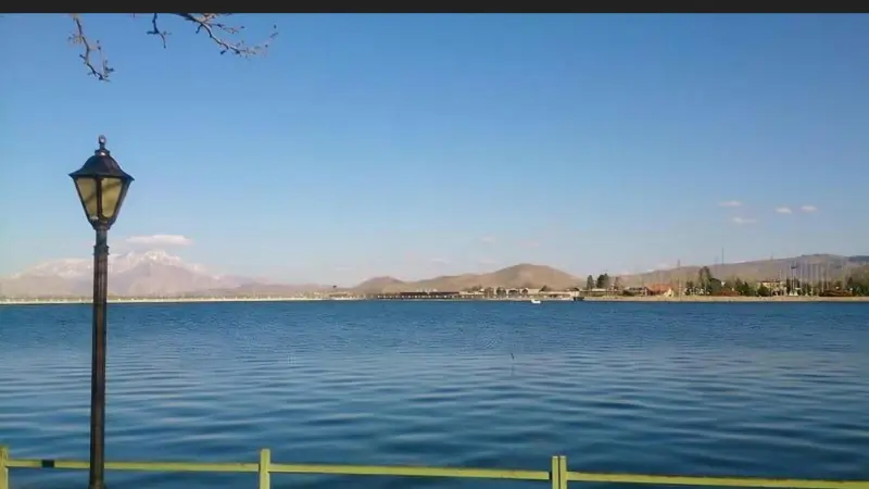 سرآب نیلوفر - تصویر 1