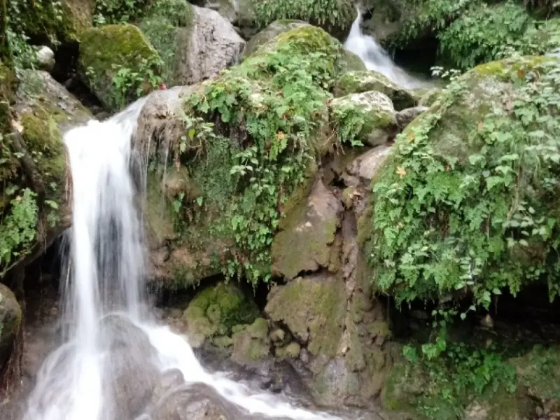آبشار چلندر - تصویر 3