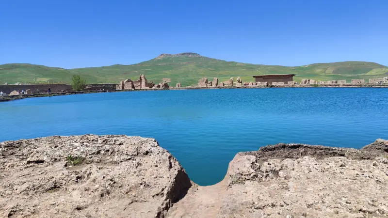 تخت سلیمان - تصویر 10