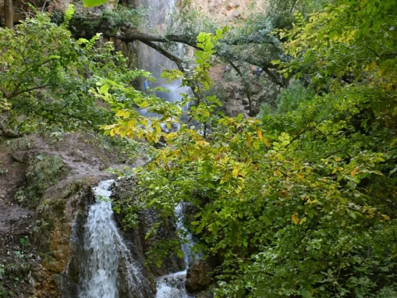 آبشار اسطرخی - تصویر 3