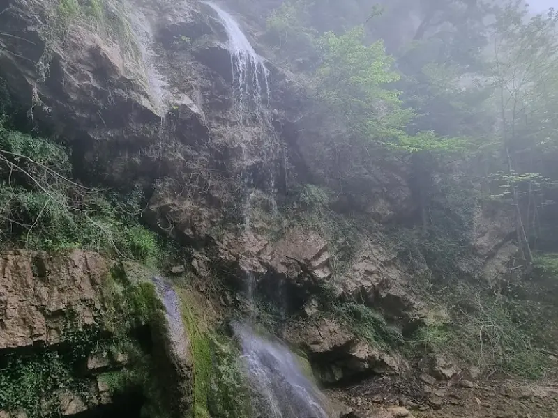 آبشار خاک پیرزن - تصویر 5