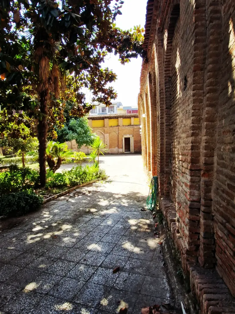 خانه ابریشمی - تصویر 7