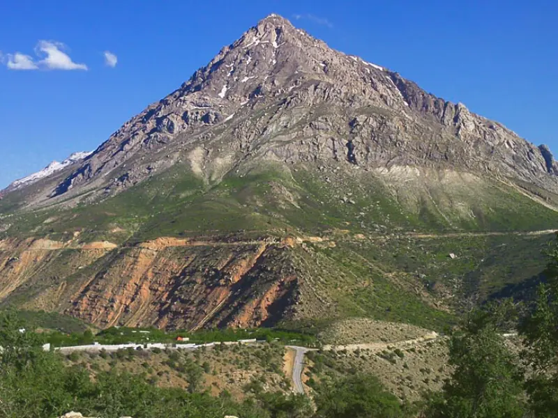 رشته‌کوه دنا - تصویر 1