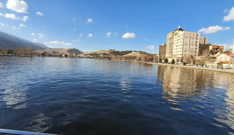 دریاچه کیو - تصویر 2