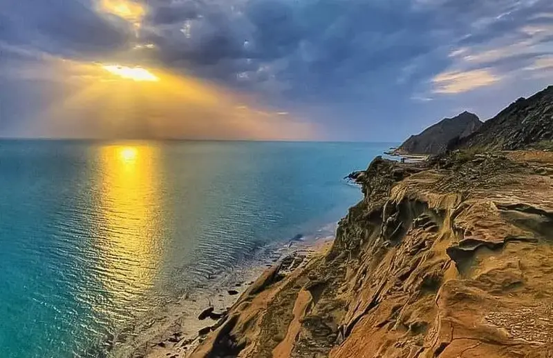 گردنه عشاق - تصویر 1