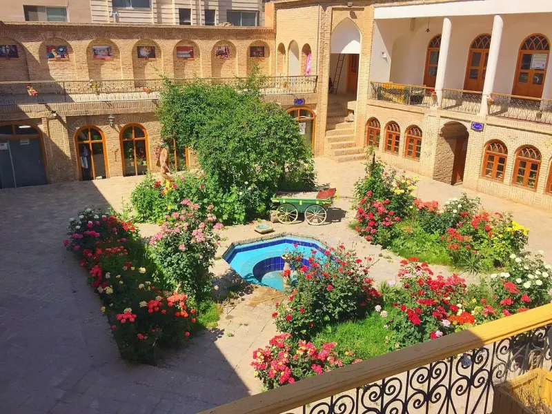 حسینیه جاجرمی - تصویر 1