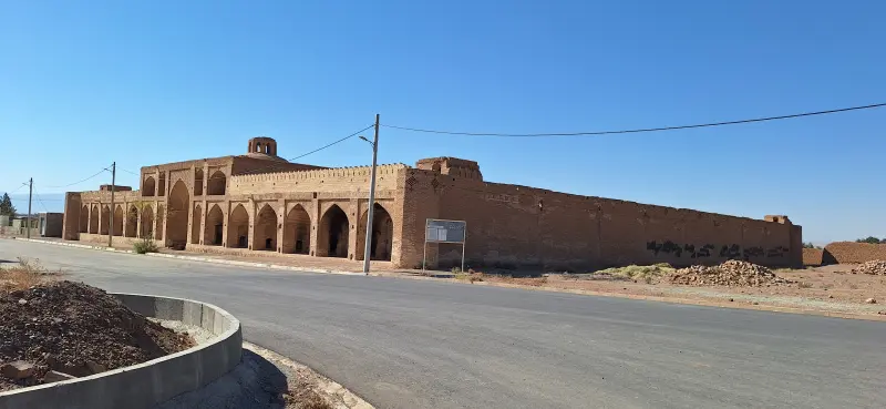 کاروانسرای باغ شیخ - تصویر 1
