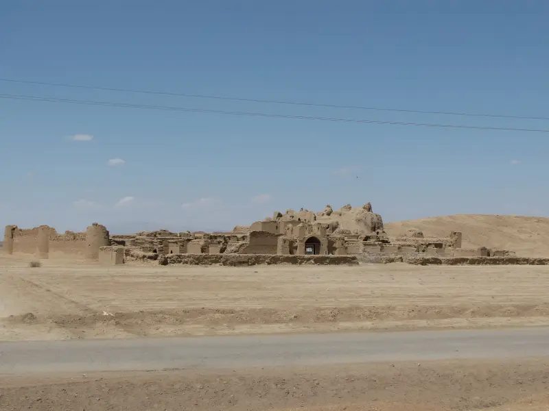 کاروانسرای سنگی محمدآباد - تصویر 1