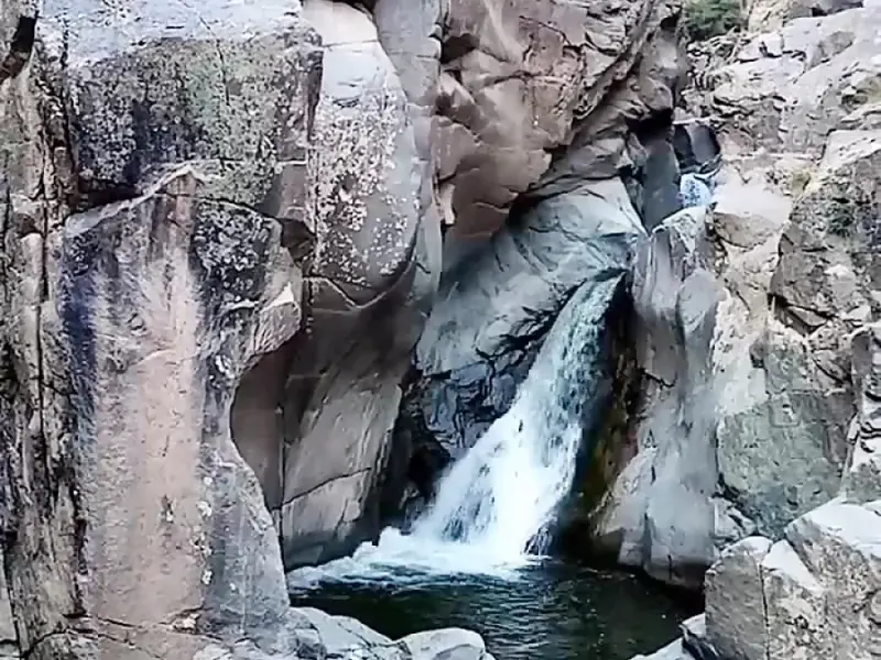 آبشار شرشر میراکی - تصویر 4
