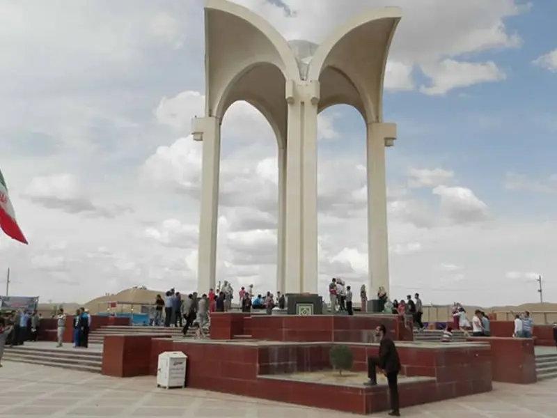 آرامگاه مختوم‌قلی فراغی - تصویر 1