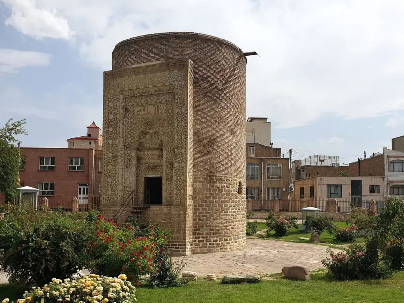 سه گنبد - تصویر 1