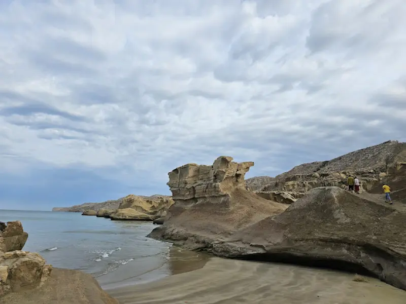 ساحل بنود - تصویر 1