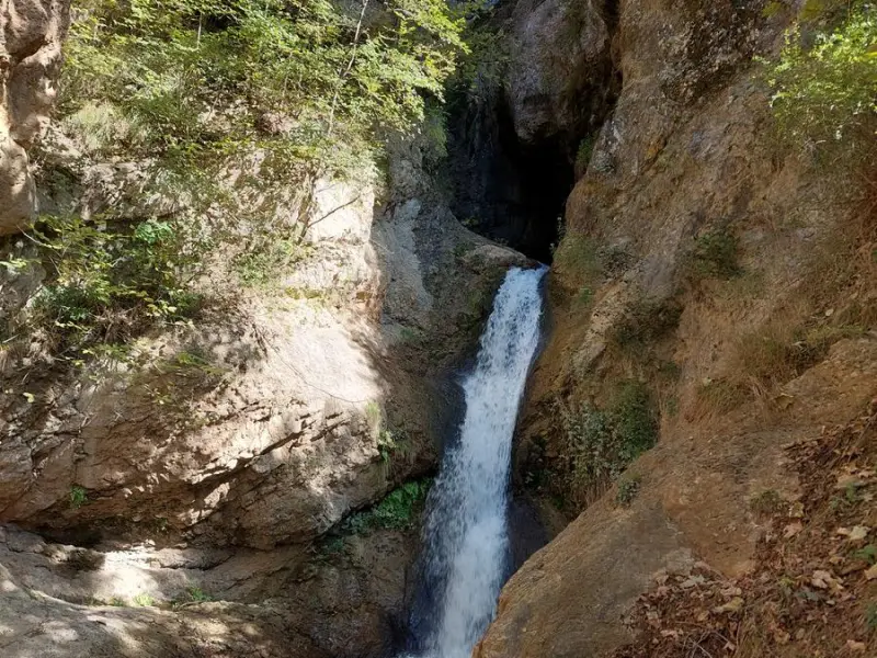 آبشار کفتر خانه - تصویر 1