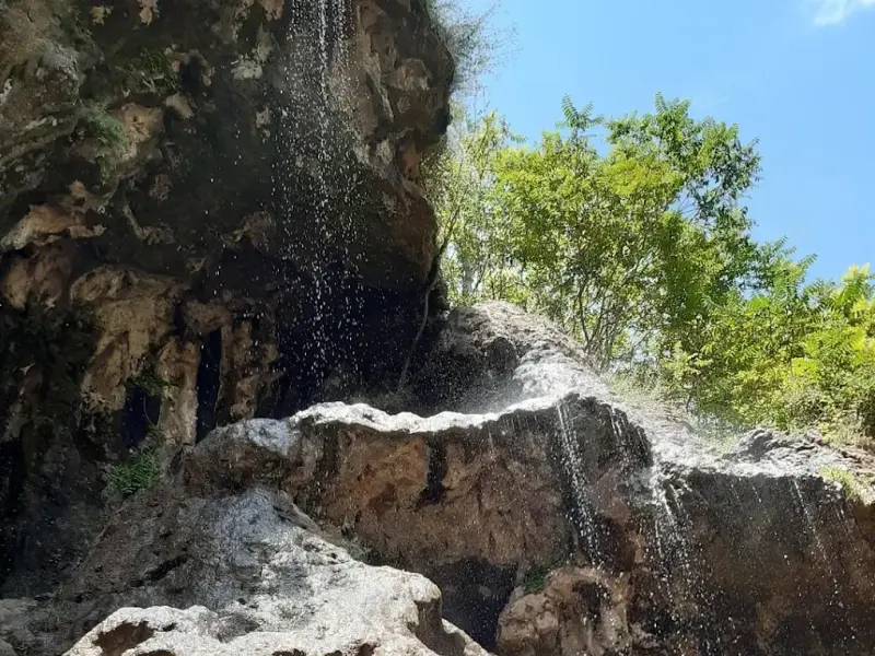 آبشار کمرد - تصویر 2