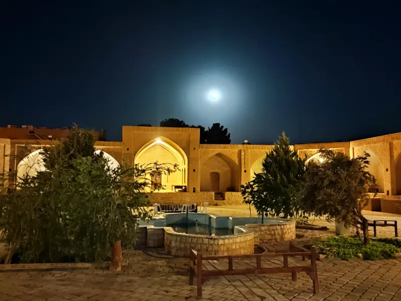 کاروانسرای شاه‌عباسی ابوزیدآباد - تصویر 2