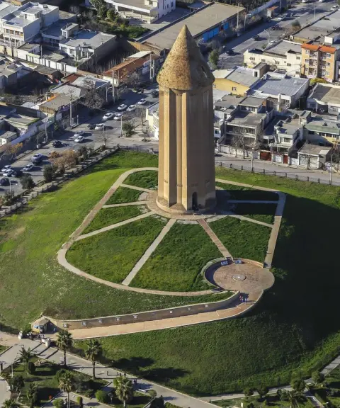 برج گنبد قابوس، گلستان