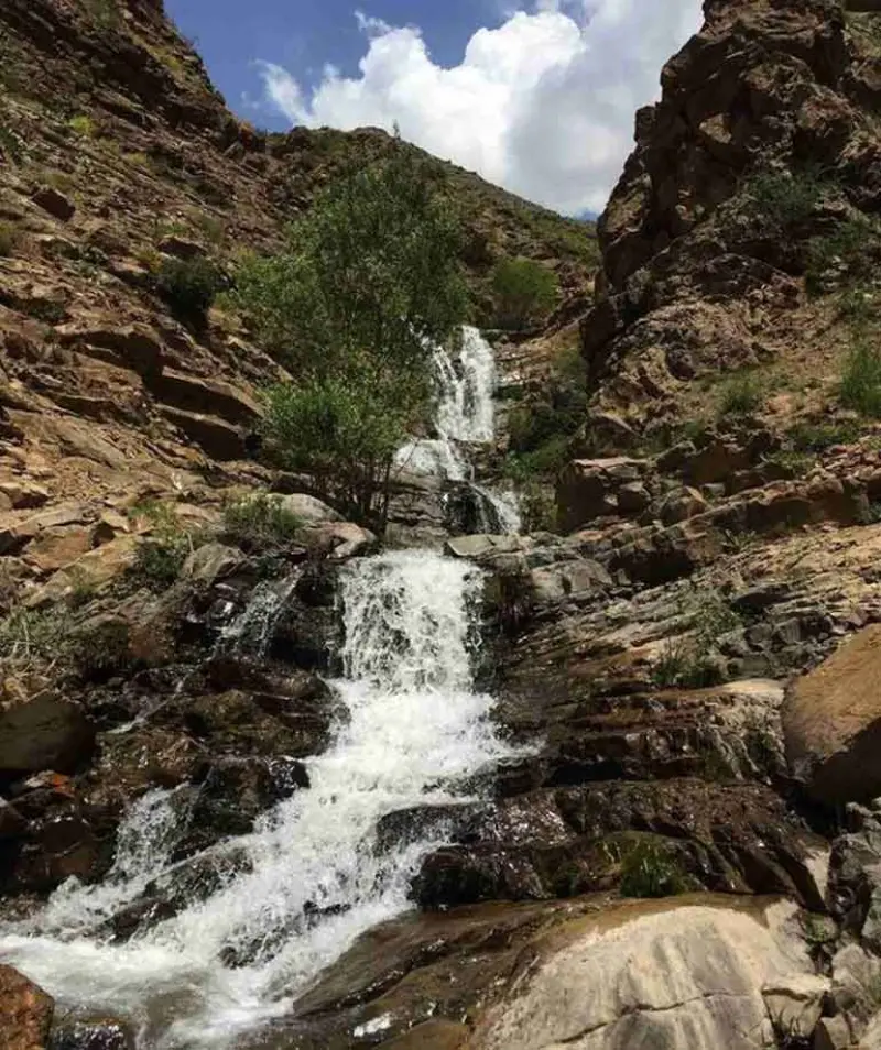 آبشار برگ جهان - تصویر 2