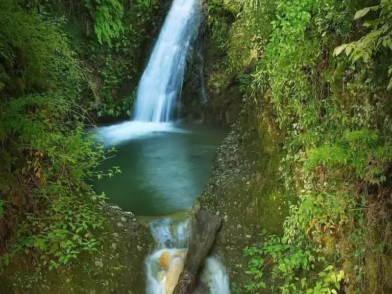 آبشار پلنگ دره