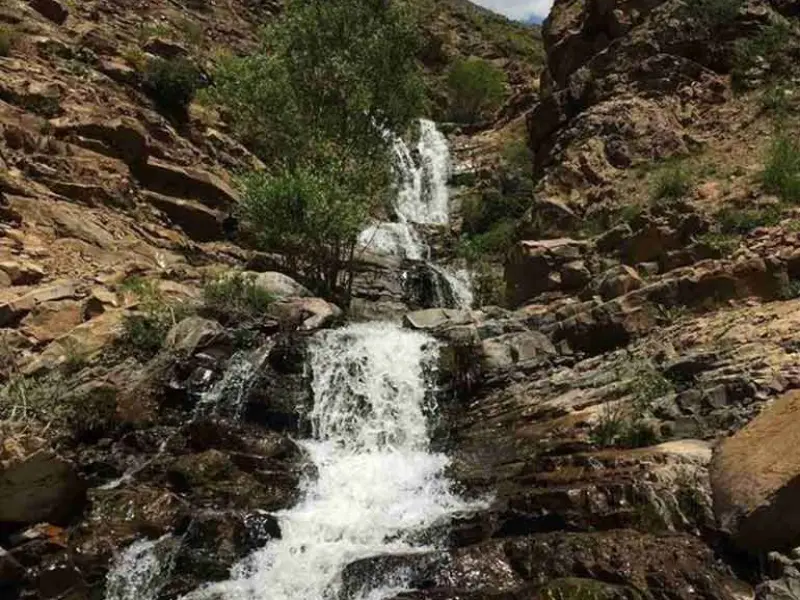 آبشار برگ جهان - تصویر 2