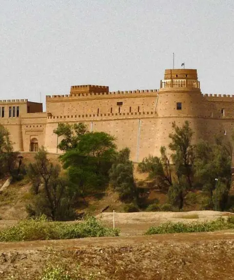 کاخ آپادانا، خوزستان