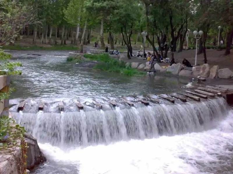 پارک وکیل‌آباد - تصویر 1